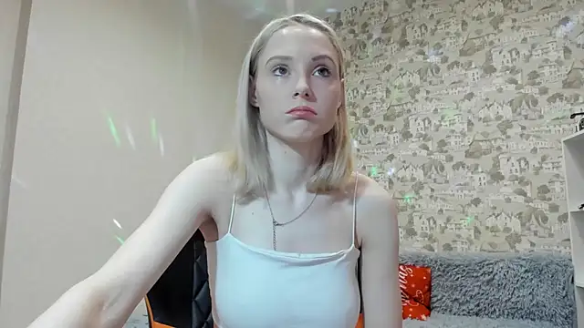 Gina Gina love online show from 05/07/26, 01:54