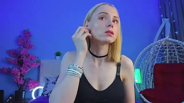 Gina Gina love online show from 02/07/26, 01:02