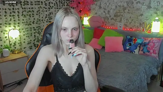 Gina Gina love online show from 05/14/26, 01:24