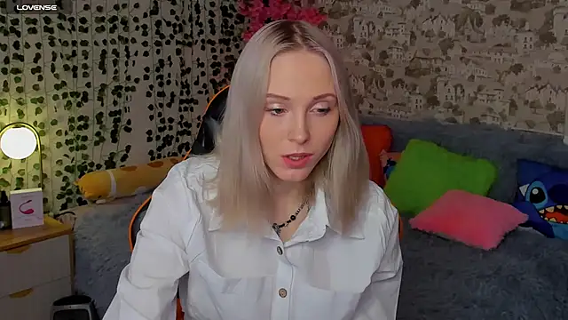 Gina Gina love online show from 05/26/26, 01:04