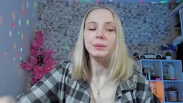Gina Gina love online show from 04/23/26, 02:07