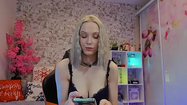 Gina Gina love online show from 03/19/26, 12:54