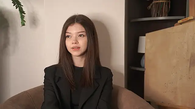 SadyeAnnarino online show from 12/02/25, 12:07