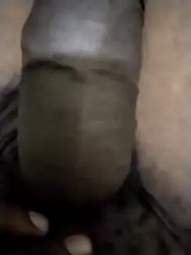 Snapshot of Piazza21 chatting on 12/14/25, 07:36 Piazza21 online show from 12/14/25, 07:36