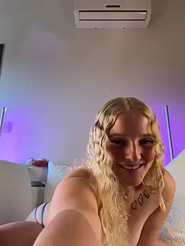 Sophie cute06 online show from 05/14/26, 07:49