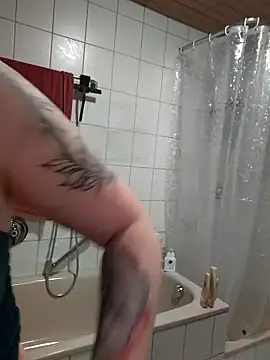 Snapshot of Milas_Dreams_OF chatting on 12/04/25, 07:40 Milas Dreams OF online show from 12/04/25, 07:40