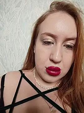 ElonaFox online show from 12/03/25, 05:34