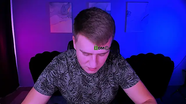 derek hawk  online show from 12/04/25, 09:41