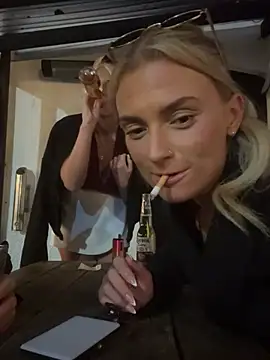 Blonde BambiXX online show from 01/17/26, 10:35