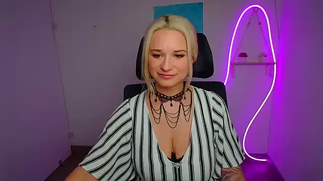 Melodie Aster online show from 04/03/26, 11:38