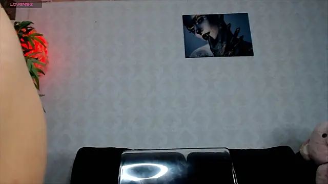 SilviaVanda online show from 02/19/26, 07:16