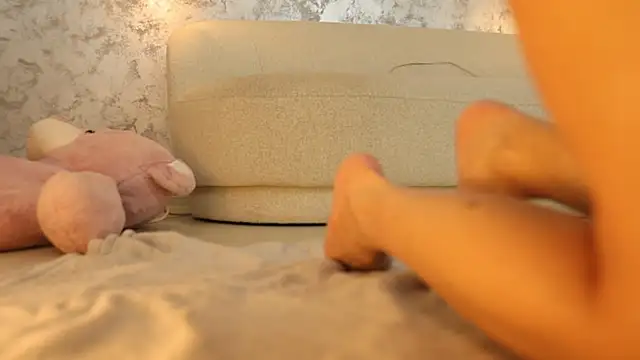 SilviaVanda online show from 05/14/26, 06:21