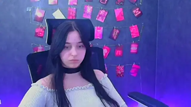 Lilu May online show from 04/04/26, 12:17