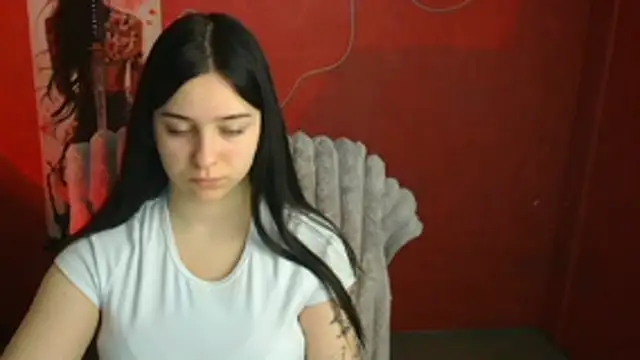Snapshot of Lilu_May chatting on 04/24/26, 11:12 Lilu May online show from 04/24/26, 11:12