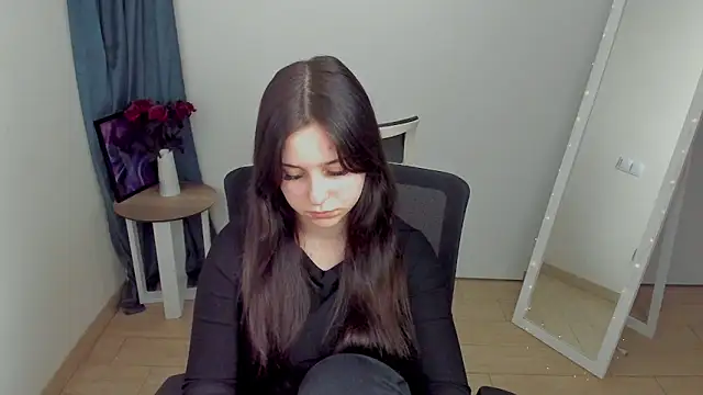 Snapshot of Lilu_May chatting on 05/15/26, 12:36 Lilu May online show from 05/15/26, 12:36