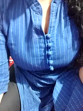 hottyrose69 online show from 02/10/26, 08:02