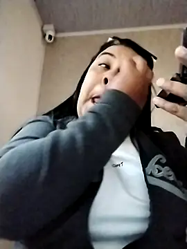 Snapshot of Carameloswing1 chatting on 12/14/25, 11:38 Carameloswing1 online show from 12/14/25, 11:38