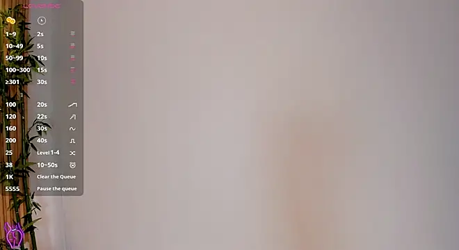 TiffanyHoustton online show from 04/10/26, 12:23