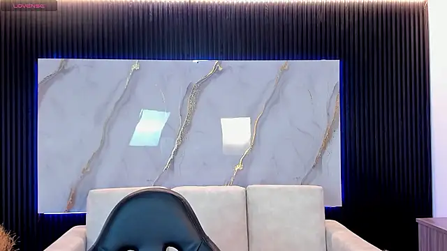 TiffanyHoustton online show from 03/23/26, 11:54