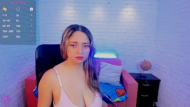 TiffanyHoustton online show from 03/07/26, 12:10