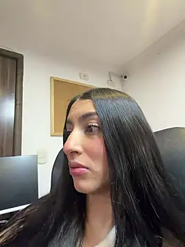 Snapshot of lya__brown chatting on 06/26/26, 10:21 lya brown online show from 06/26/26, 10:21
