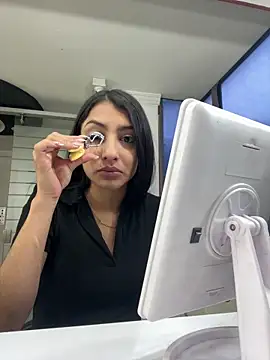 lya  brown online show from 04/09/26, 10:54