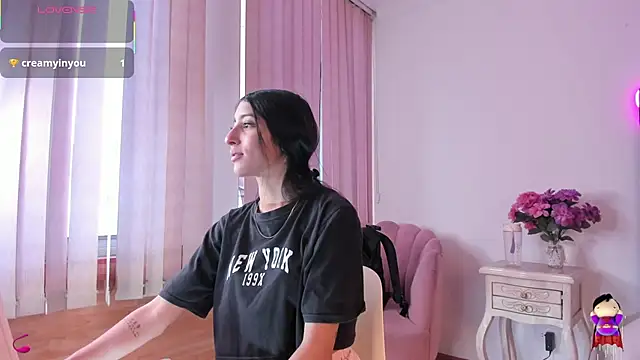 lya  brown online show from 12/22/25, 01:33