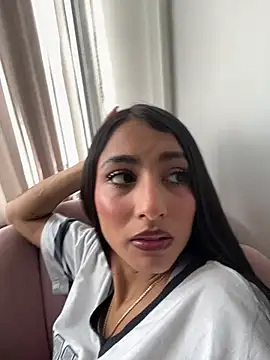 lya  brown online show from 04/13/26, 02:32