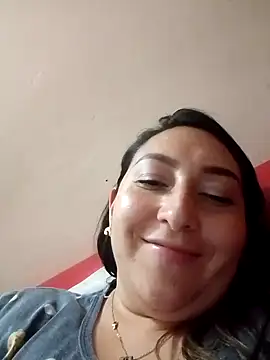 Valeria montana  online show from 02/05/26, 12:39