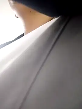 Valeria montana  online show from 02/09/26, 12:14