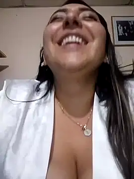 Valeria montana  online show from 02/12/26, 12:21