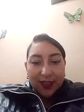 Valeria montana  online show from 03/17/26, 12:57