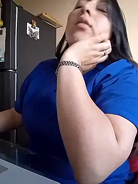 Valeria montana  online show from 02/19/26, 10:07