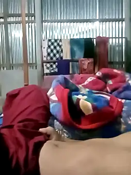 naughtygirl96 online show from 04/17/26, 11:07