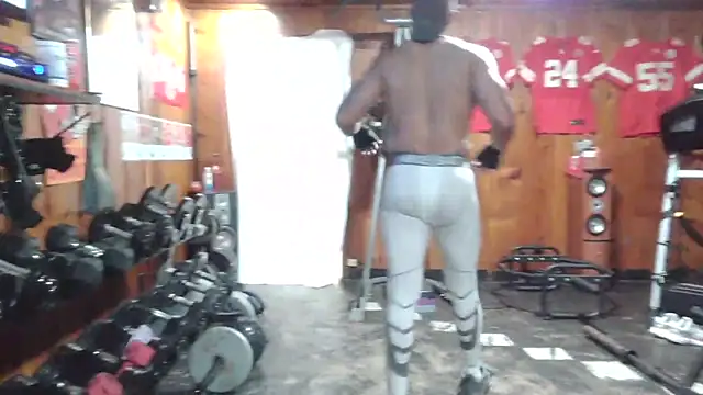 Black-Silver-Fox online show from 04/08/26, 11:39