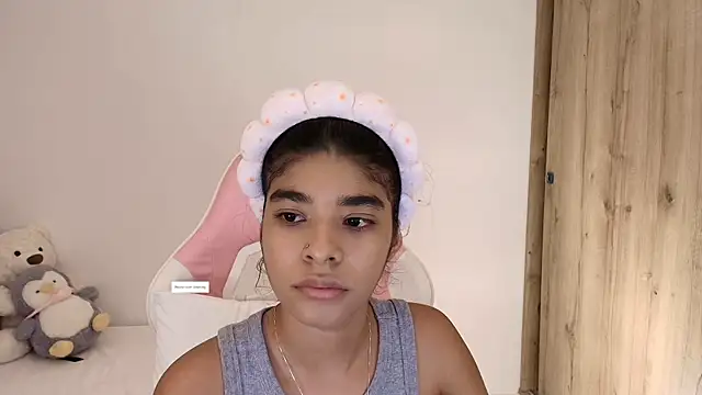 phia carter online show from 04/22/26, 02:51