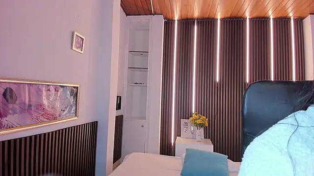 Snapshot of Ambar_Cooxx chatting on 12/18/25, 11:14 Ambar Cooxx online show from 12/18/25, 11:14