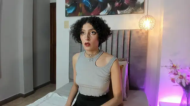 LyraVendrell online show from 03/13/26, 07:30