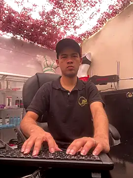 SweeXioji online show from 12/18/25, 06:01