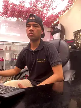 SweeXioji online show from 12/21/25, 03:25