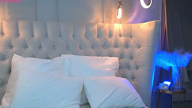 Snapshot of LisaDeviss chatting on 06/13/26, 01:31 LisaDeviss online show from 06/13/26, 01:31