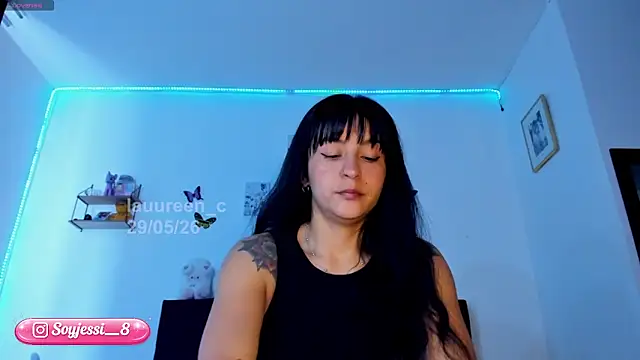 Snapshot of lauureen_c chatting on 05/29/26, 01:39 lauureen c online show from 05/29/26, 01:39