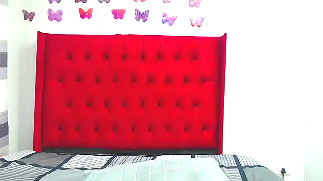 SweetdelightXXXX online show from 04/15/26, 05:28