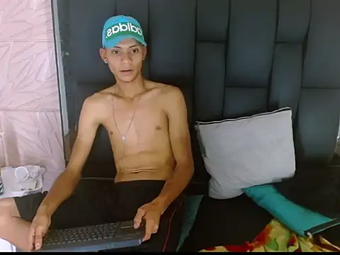 Axel Marcu online show from 12/16/25, 05:17