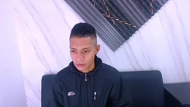 Axel Marcu online show from 12/17/25, 01:05