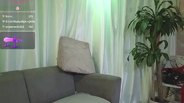 Saly Moon1 online show from 04/18/26, 12:02