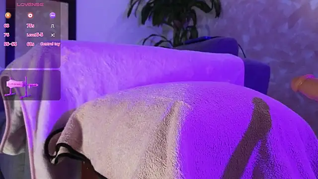 Saly Moon1 online show from 03/22/26, 04:05