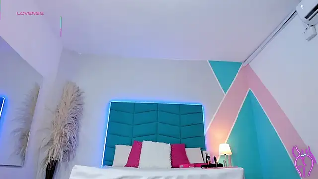  victoria collins  online show from 02/27/26, 08:08