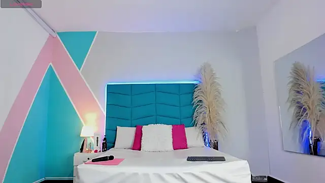  victoria collins  online show from 02/14/26, 07:47