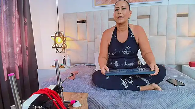 Sara BigAss- online show from 01/10/26, 03:29